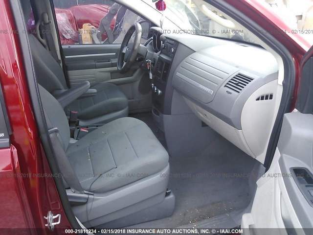 2D8HN44E19R652275 - 2009 DODGE GRAND CARAVAN SE RED photo 5