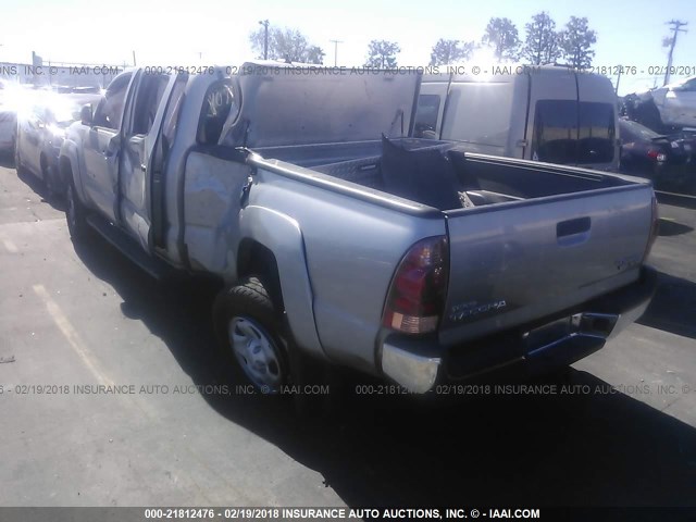 3TMKU4HN5FM043436 - 2015 TOYOTA TACOMA DBL CAB PRERUNNER LNG BED SILVER photo 3