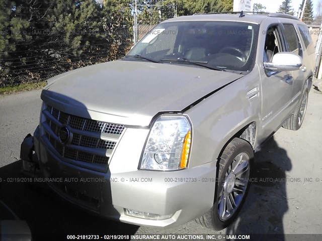 1GYS4CEF3DR186785 - 2013 CADILLAC ESCALADE PREMIUM BEIGE photo 2