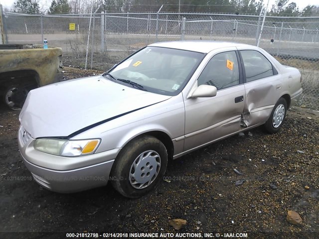 4T1BG22KXVU758552 - 1997 TOYOTA CAMRY CE/LE/XLE 金色 照片 2