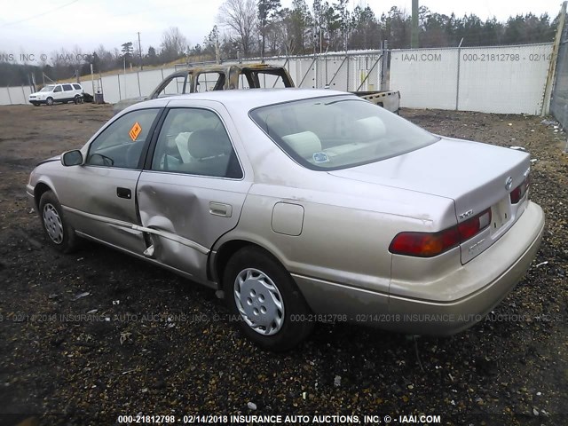 4T1BG22KXVU758552 - 1997 TOYOTA CAMRY CE/LE/XLE 金色 照片 3