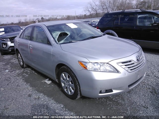 4T1BK46K28U069694 - 2008 TOYOTA CAMRY LE/XLE/SE SILVER photo 1