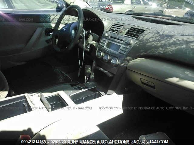 4T1BF3EK7BU120940 - 2011 TOYOTA CAMRY SE/LE/XLE 红色 照片 5