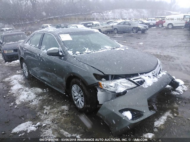 4T4BF1FK6DR325712 - 2013 TOYOTA CAMRY L/SE/LE/XLE 金色 照片 1