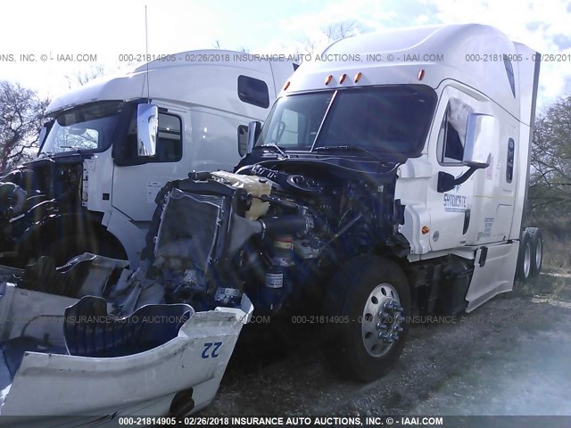 3AKJGLD58FSFK4835 - 2015 FREIGHTLINER CASCADIA 125  WHITE photo 2