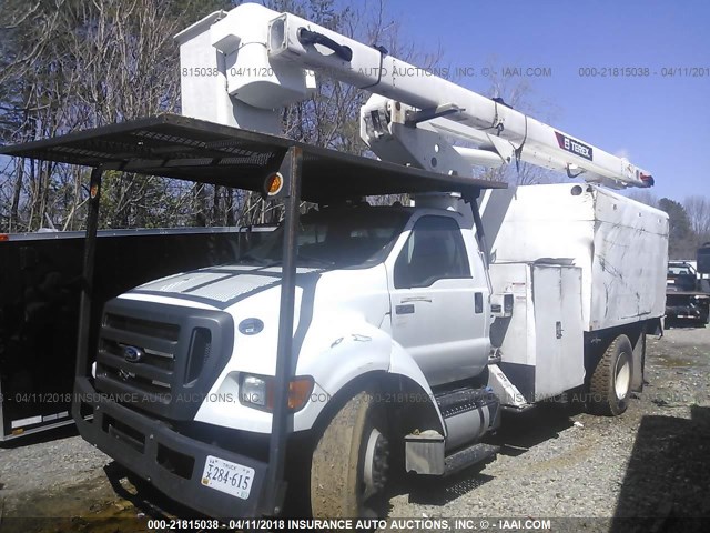 3FRNF7FB4FV712620 - 2015 FORD F750 SUPER DUTY WHITE photo 2