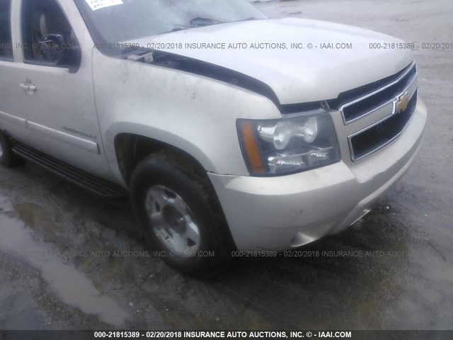 1GNFK16367J263049 - 2007 CHEVROLET SUBURBAN K1500 GOLD photo 6