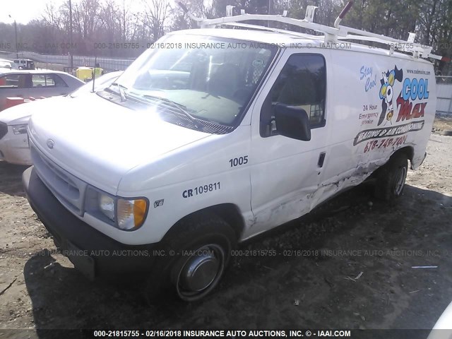 1FTNE24LX2HA15553 - 2002 FORD ECONOLINE E250 VAN WHITE photo 2