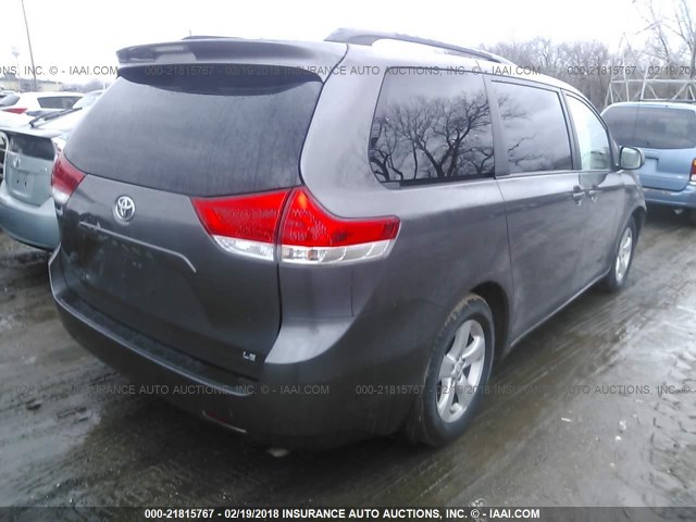 5TDKK3DC8DS300834 - 2013 TOYOTA SIENNA LE GRAY photo 4