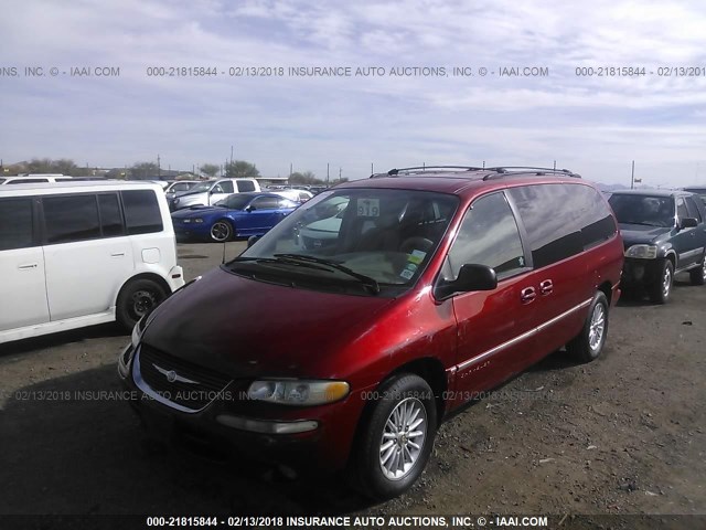 1C4GP54L3YB512377 - 2000 CHRYSLER TOWN & COUNTRY LXI RED photo 2