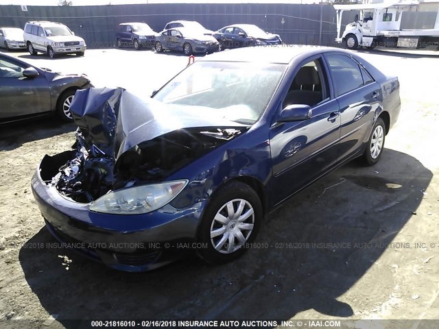 4T1BE32K95U013397 - 2005 TOYOTA CAMRY LE/XLE/SE Dark Blue photo 2