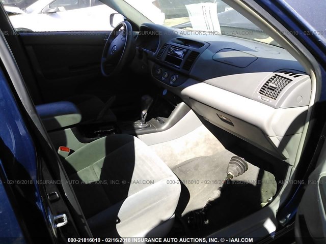4T1BE32K95U013397 - 2005 TOYOTA CAMRY LE/XLE/SE Dark Blue photo 5