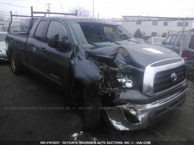 5TFCV54157X003833 - 2007 TOYOTA TUNDRA DOUBLE CAB SR5 GRAY photo 1