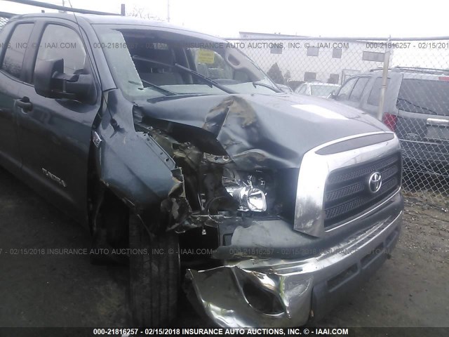 5TFCV54157X003833 - 2007 TOYOTA TUNDRA DOUBLE CAB SR5 GRAY photo 6