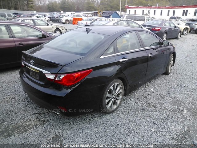 5NPEC4AC1EH905340 - 2014 HYUNDAI SONATA SE/LIMITED BLACK photo 4