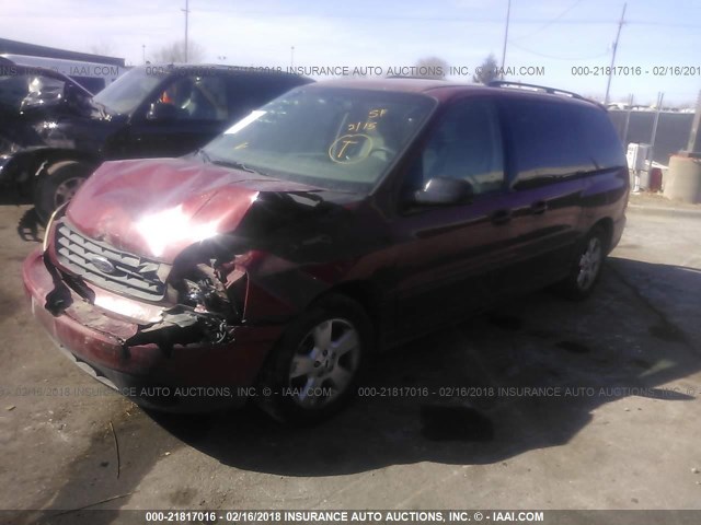 2FMZA57635BA35614 - 2005 FORD FREESTAR SES RED photo 2