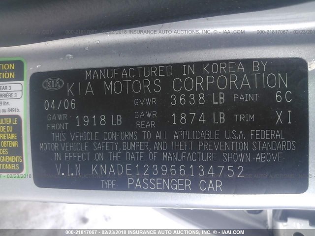 KNADE123966134752 - 2006 KIA RIO SILVER photo 9