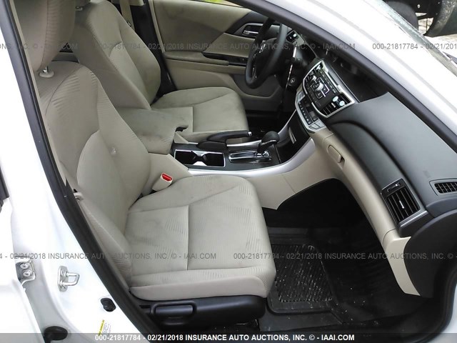 1HGCR2F35FA091495 - 2015 HONDA ACCORD LX WHITE photo 5