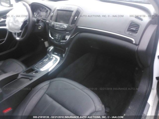 2G4GK5EX1E9202740 - 2014 BUICK REGAL WHITE photo 5