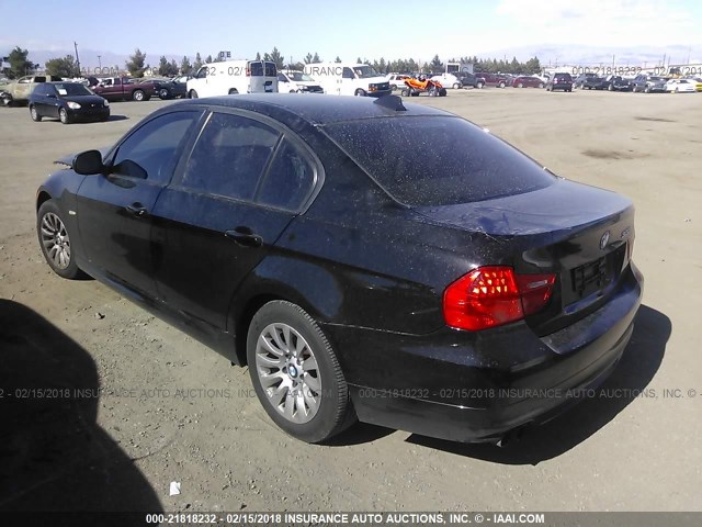 WBAPH57569NL76592 - 2009 BMW 328 BLACK photo 3