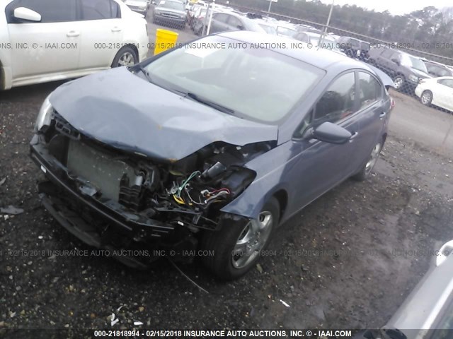 KNAFK4A67G5565886 - 2016 KIA FORTE LX BLUE photo 2