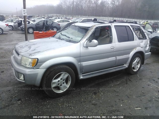 JNRDR09Y93W300931 - 2003 INFINITI QX4 SILVER photo 2