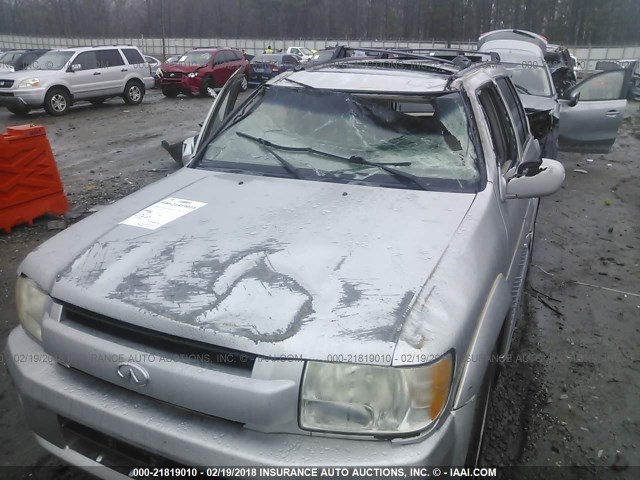 JNRDR09Y93W300931 - 2003 INFINITI QX4 SILVER photo 6