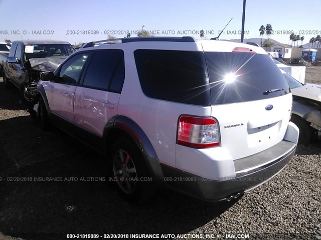 1FMDK02W58GA24337 - 2008 FORD TAURUS X SEL WHITE photo 3