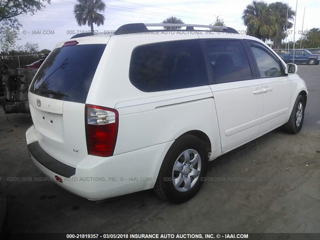 KNDMB233476117603 - 2007 KIA SEDONA EX/LX WHITE photo 4