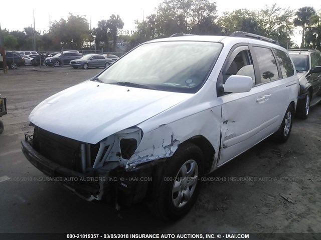 KNDMB233476117603 - 2007 KIA SEDONA EX/LX WHITE photo 6