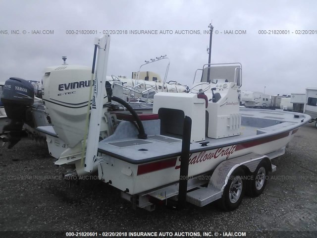 EHW00117J999 - 1999 SHALLOW SPORT BOAT BOAT AND TRAILER  WHITE photo 4