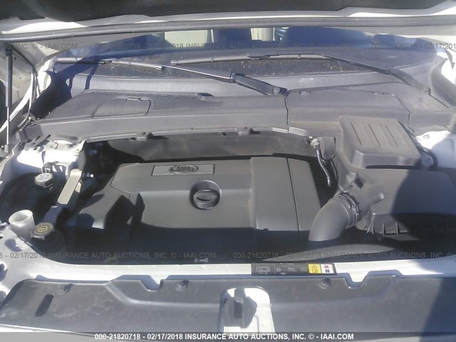 SALFT24N99H123905 - 2009 LAND ROVER LR2 HSE TECHNOLOGY WHITE photo 10