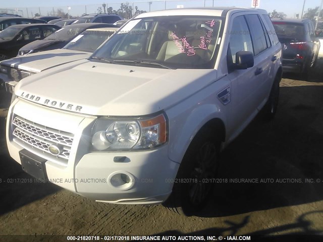 SALFT24N99H123905 - 2009 LAND ROVER LR2 HSE TECHNOLOGY WHITE photo 2