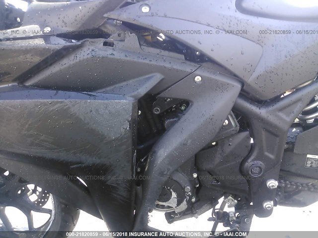 MH3RH06Y3FK008847 - 2015 YAMAHA YZFR3 BLACK photo 9