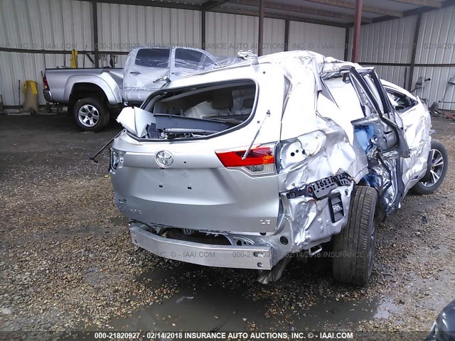 5TDZZRFH4HS224539 - 2017 TOYOTA HIGHLANDER LE/LE PLUS SILVER photo 4