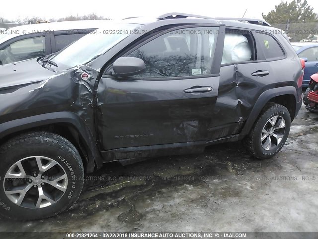 1C4PJMBS0FW786616 - 2015 JEEP CHEROKEE TRAILHAWK 灰色 照片 6