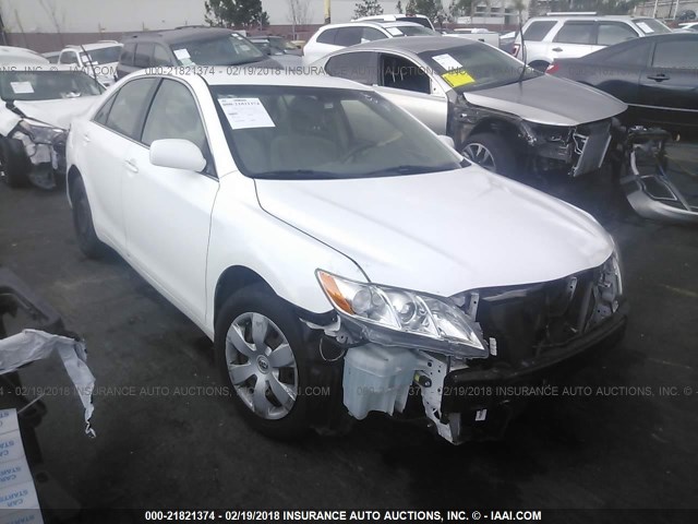 4T1BE46K58U785450 - 2008 TOYOTA CAMRY CE/LE/XLE/SE WHITE photo 1