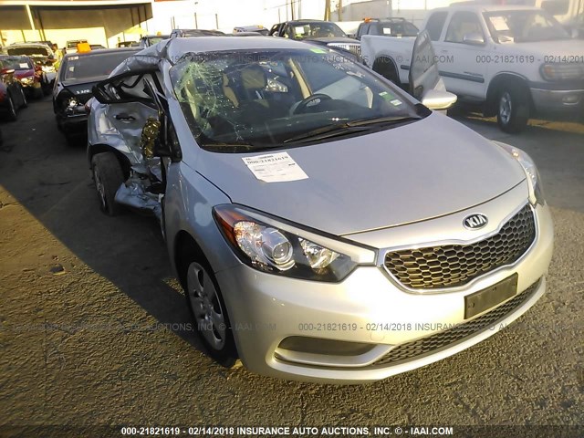 KNAFK4A61G5519485 - 2016 KIA FORTE LX SILVER photo 1