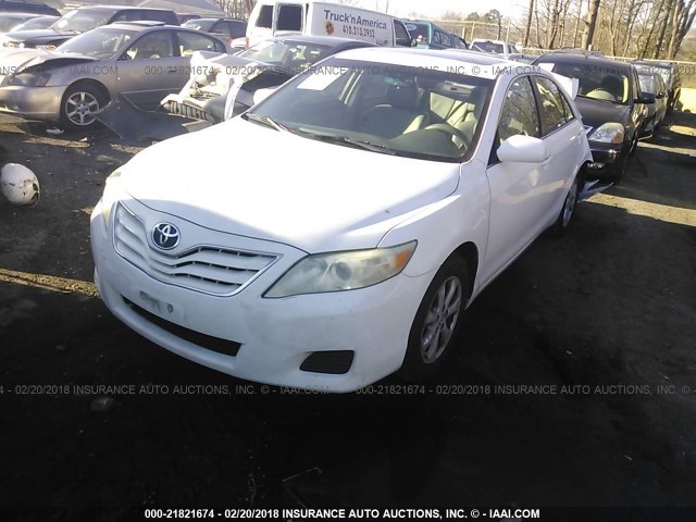 4T1BF3EK3AU517382 - 2010 TOYOTA CAMRY SE/LE/XLE WHITE photo 2