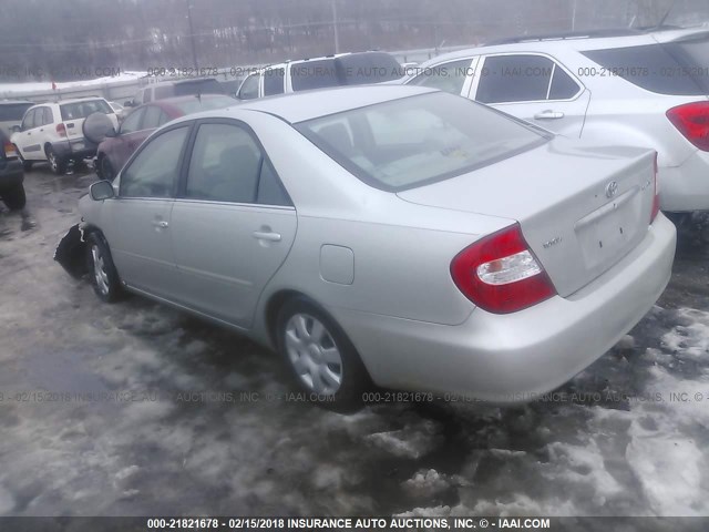 4T1BE32K34U295972 - 2004 TOYOTA CAMRY LE/XLE/SE ვერცხლისფერი ფოტო 3