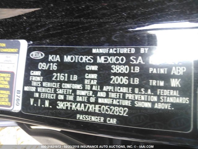 3KPFK4A7XHE052892 - 2017 KIA FORTE LX BLACK photo 9