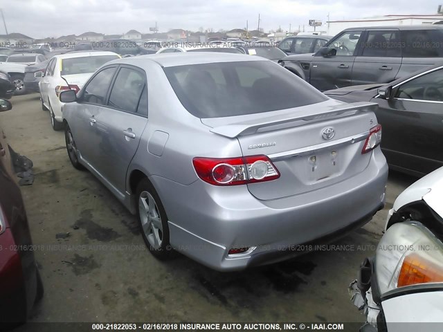 5YFBU4EE3DP076932 - 2013 TOYOTA COROLLA S/LE SILVER photo 3