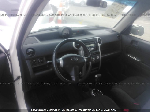 JTLKT324X64035331 - 2006 TOYOTA SCION XB თეთრი ფოტო 5