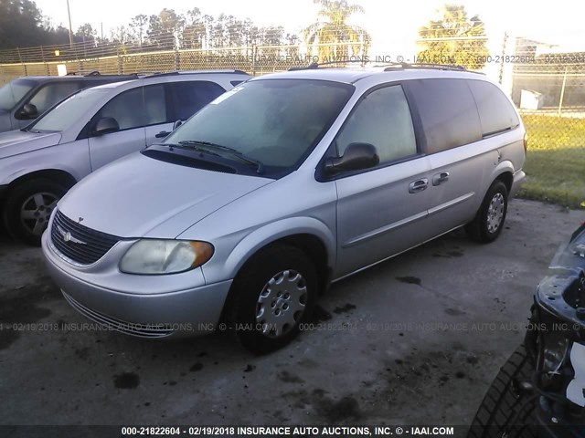 2C4GP24RX3R389609 - 2003 CHRYSLER TOWN & COUNTRY  SILVER photo 2