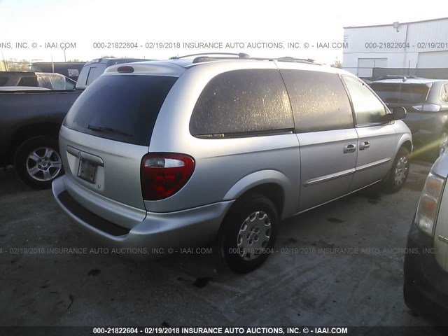 2C4GP24RX3R389609 - 2003 CHRYSLER TOWN & COUNTRY  SILVER photo 4