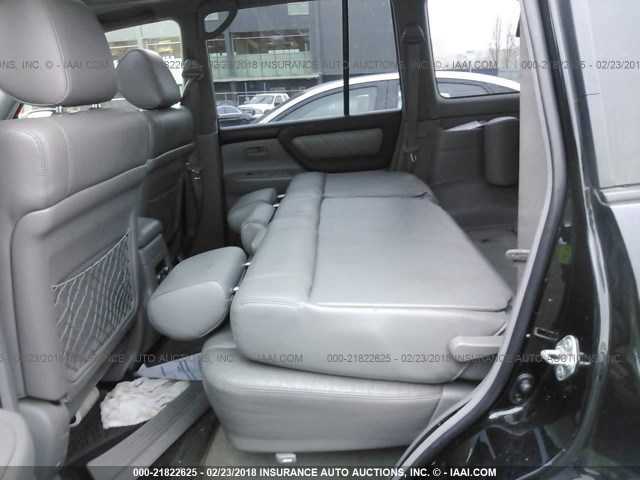 JTEHT05J852076620 - 2005 TOYOTA LAND CRUISER  BLACK photo 8