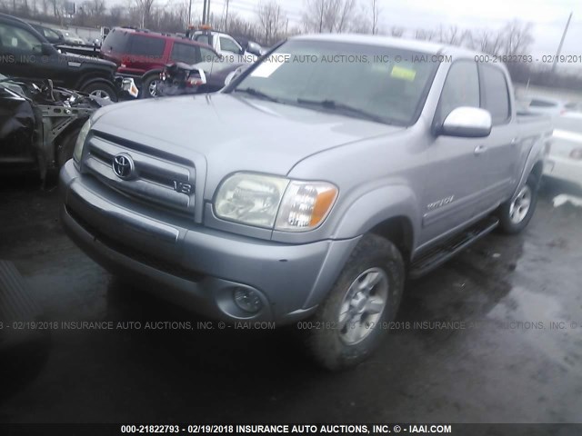 5TBDT44196S539749 - 2006 TOYOTA TUNDRA DOUBLE CAB SR5 SILVER photo 2