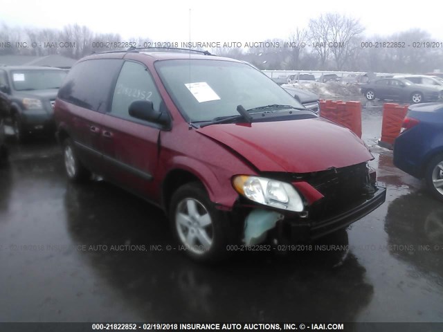 1D4GP45R65B137791 - 2005 DODGE CARAVAN SXT RED photo 1