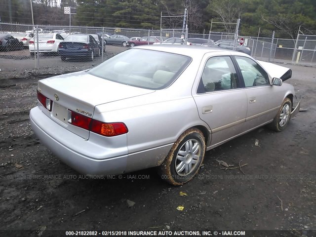 4T1BG22K31U800649 - 2001 TOYOTA CAMRY CE/LE/XLE 灰色 照片 4