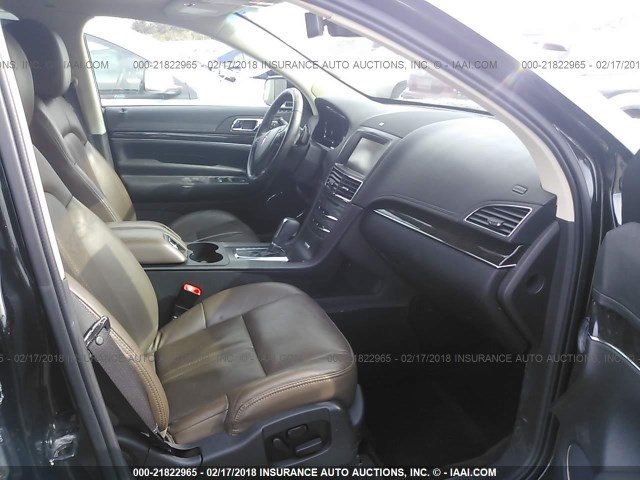 2LMHJ5AT6DBL55314 - 2013 LINCOLN MKT BLACK photo 5